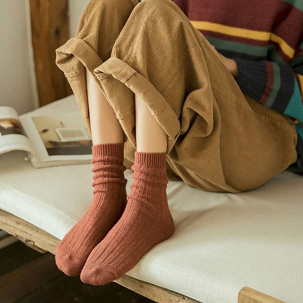 autumn winter medium color draw wool pile, Black;white
autumn winter medium color draw wool pile, Black;white