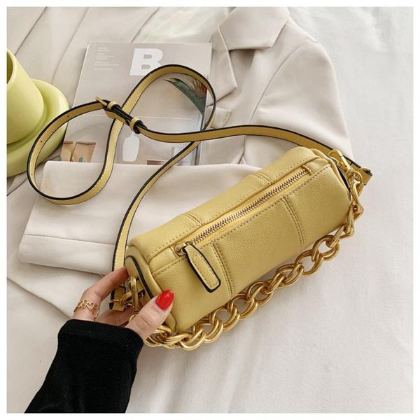 cross body golden chains shoulder bags for women 2021 cylinder handbag crossbody bag soft pu leather chain pouch mini clutches
cross body golden chains shoulder bags for women 2021 cylinder handbag crossbody bag soft pu leather chain pouch mini clutches