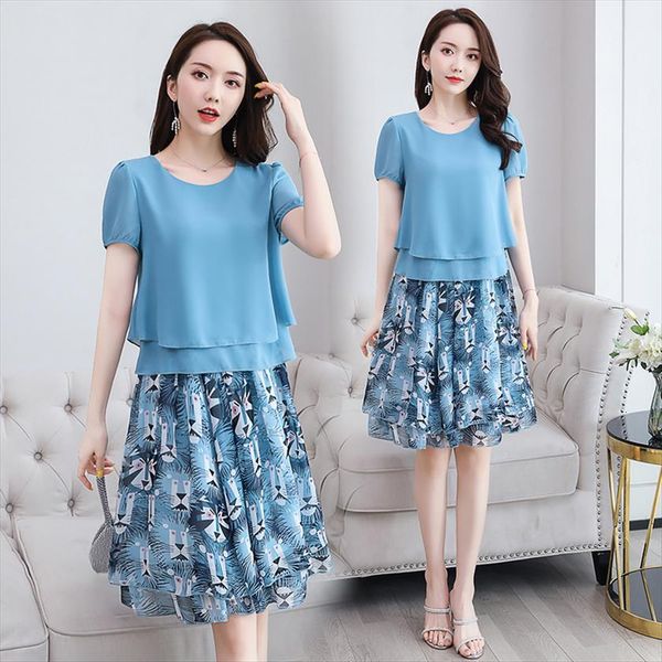 chiffon korean version loose belly women tracksuits slim floral two piece skirt round neck short sleeve elastic waist elegant lady, Gray
chiffon korean version loose belly women tracksuits slim floral two piece skirt round neck short sleeve elastic waist elegant lady, Gray