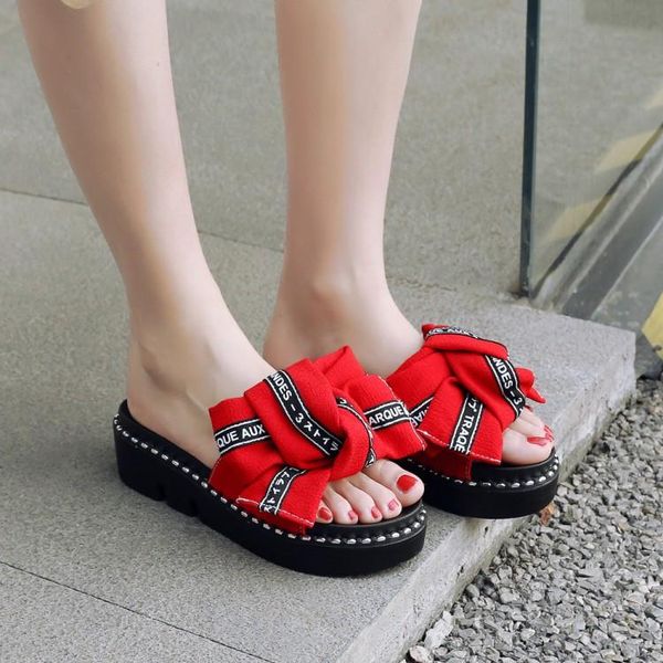 slippers pxelena design 2021 summer flat slides for women bowknot thick platform non-slip girls shoes date party, Black
slippers pxelena design 2021 summer flat slides for women bowknot thick platform non-slip girls shoes date party, Black
