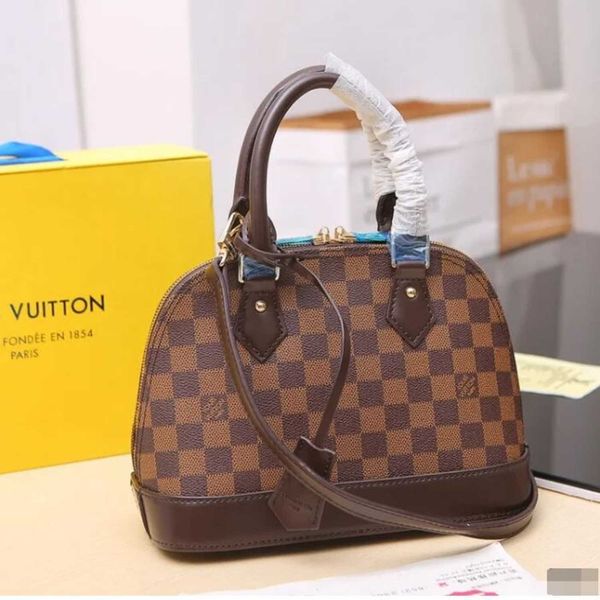 clutches brand totes designer luxury bag m53152 handbag cross shell bag handbags iconic body handles evening shoulder bags
clutches brand totes designer luxury bag m53152 handbag cross shell bag handbags iconic body handles evening shoulder bags