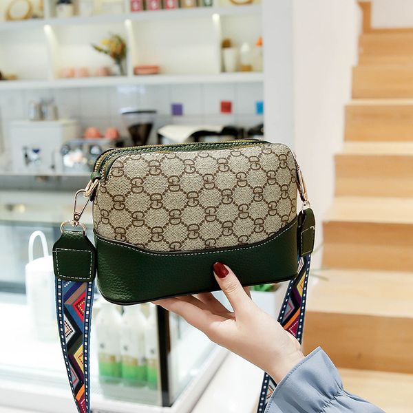 popular bag female new double-layer small wide shoulder square style single purse sale
popular bag female new double-layer small wide shoulder square style single purse sale