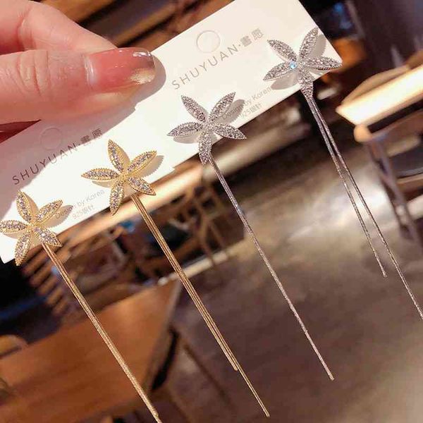 s925 silver needle chain five petal long tassel face thin earrings new korean fashion flower earrings, Black
s925 silver needle chain five petal long tassel face thin earrings new korean fashion flower earrings, Black