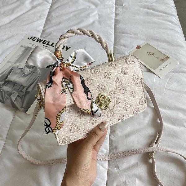 evening bags crossbody for women 2021 luxury designer brand vintage flower embossing single shoulder bag ladies famous purses metis
evening bags crossbody for women 2021 luxury designer brand vintage flower embossing single shoulder bag ladies famous purses metis