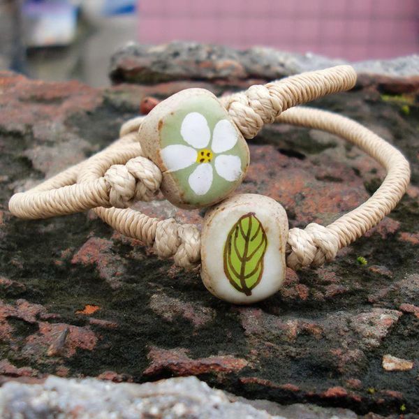 charm bracelets simple creative hand-made couple jewelry vintage bohemian ethnic style hand-painted flower leaves ceramic bracelet accessori, Golden;silver
charm bracelets simple creative hand-made couple jewelry vintage bohemian ethnic style hand-painted flower leaves ceramic bracelet accessori, Golden;silver