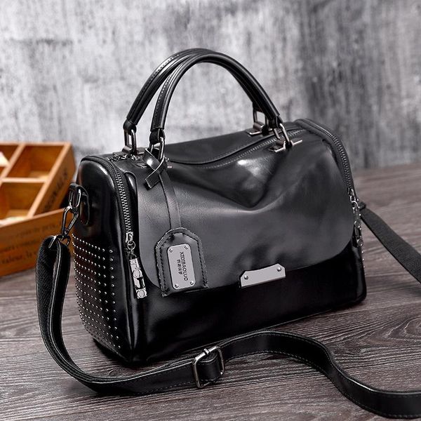 evening bags 2021 stylish vintage oil leather handbag large one-shoulder slanted boston women's bag luxury designer handbags
evening bags 2021 stylish vintage oil leather handbag large one-shoulder slanted boston women's bag luxury designer handbags
