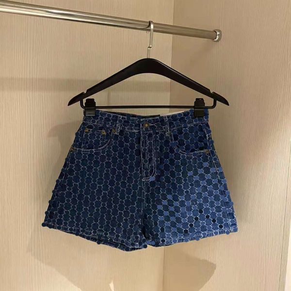 21 spring and summer new gujia high waist letter jacquard embroidery simple fashion women's shorts, White;black
21 spring and summer new gujia high waist letter jacquard embroidery simple fashion women's shorts, White;black
