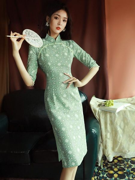 ethnic clothing lace cheongsam traditional chinese dresses medium long sleeve improvement qipao oversize retro self-cultivation short dress, Red
ethnic clothing lace cheongsam traditional chinese dresses medium long sleeve improvement qipao oversize retro self-cultivation short dress, Red