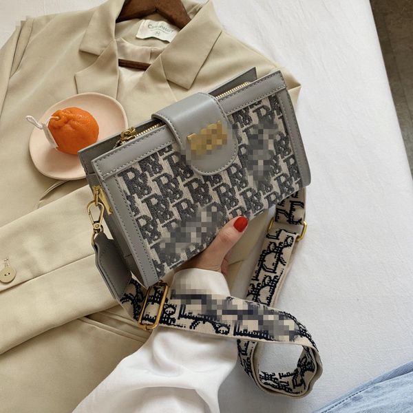 purses new women's single shoulder messenger texture style wide shoulder strap small square bag fashion this year handbag black friday
purses new women's single shoulder messenger texture style wide shoulder strap small square bag fashion this year handbag black friday