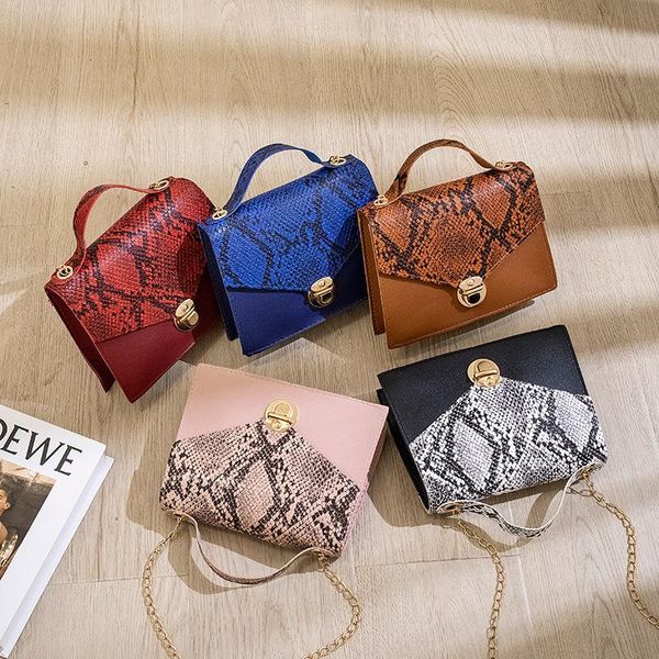 waist bags 2021 autumn/winter style hand-held big bags, fashionable one-shoulder diagonal women's foreign trade agency
waist bags 2021 autumn/winter style hand-held big bags, fashionable one-shoulder diagonal women's foreign trade agency