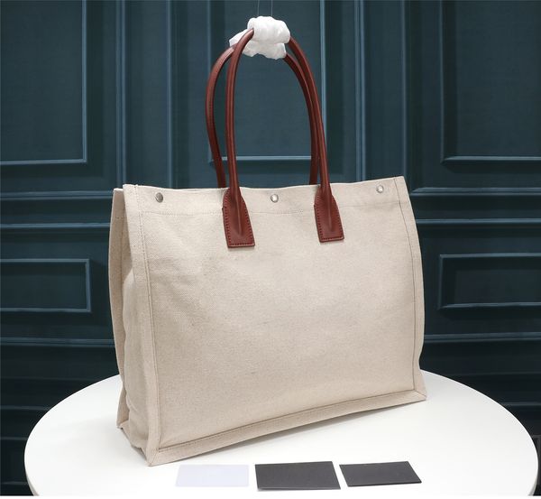 trendy womens fashion shopping bags luxury designs totes handbags convas and genuine leather wallets women popular purse travel shop must ha
trendy womens fashion shopping bags luxury designs totes handbags convas and genuine leather wallets women popular purse travel shop must ha