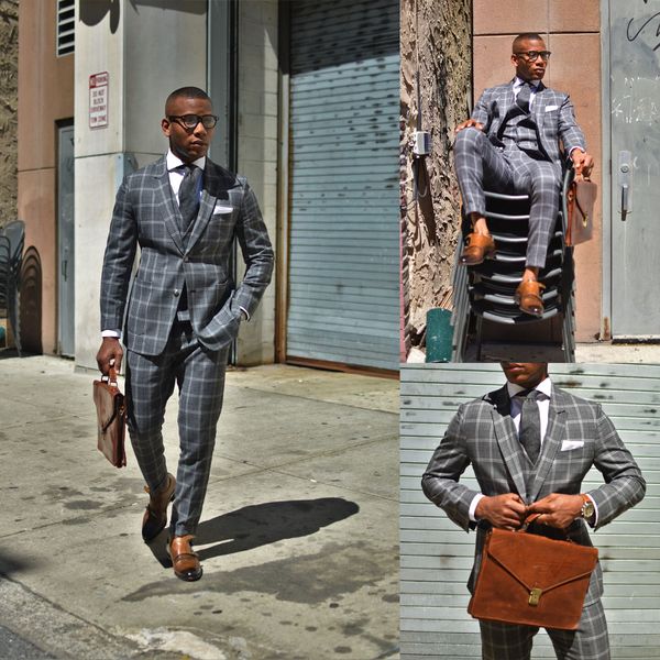 2021 handsome wedding groom tuxedos custom made mens business occasion suits fashion three-pieces suit polyester two-button peaked lapel bla, Black;gray
2021 handsome wedding groom tuxedos custom made mens business occasion suits fashion three-pieces suit polyester two-button peaked lapel bla, Black;gray