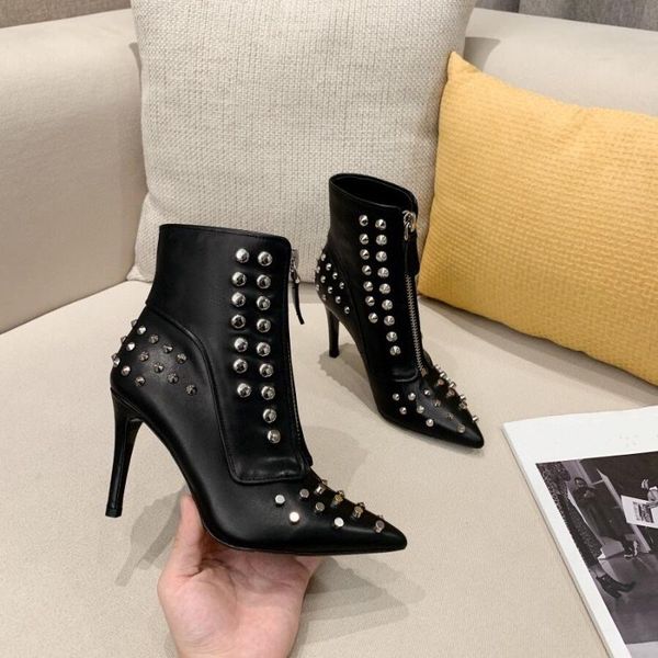 boots classic leather ankle 2021 women's fashion high heels party pointed black women zip woman genuine leat
boots classic leather ankle 2021 women's fashion high heels party pointed black women zip woman genuine leat