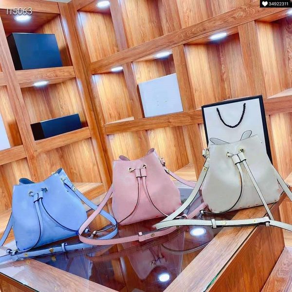 mini bucket bag designer floral print women's one shoulder messenger bag in three colors
mini bucket bag designer floral print women's one shoulder messenger bag in three colors