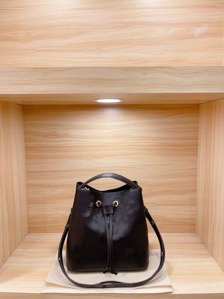women bags 21ss stylist simple female designers classical style luxurys backpack grace lady elements bag 3 color available
women bags 21ss stylist simple female designers classical style luxurys backpack grace lady elements bag 3 color available