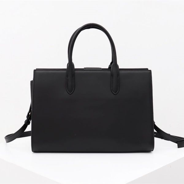 luxury designer crossbody shoulder backpack handbags tote bag bags handbags wallet purse store girls simple and atmospheric one-shoulder sty
luxury designer crossbody shoulder backpack handbags tote bag bags handbags wallet purse store girls simple and atmospheric one-shoulder sty