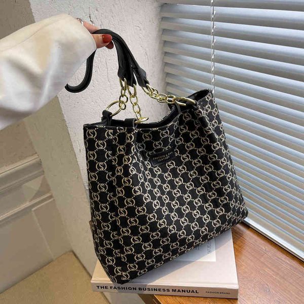 2022 factory wholesale new this year's popular bag spring women's large capacity fashion shoulder bag college student class tote
2022 factory wholesale new this year's popular bag spring women's large capacity fashion shoulder bag college student class tote