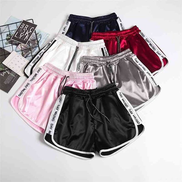 jogger letter striped sport workout shorts ladies lace up womens elastic waist shorts summer patchwork gym athletic loose shorts 210324, White;black
jogger letter striped sport workout shorts ladies lace up womens elastic waist shorts summer patchwork gym athletic loose shorts 210324, White;black