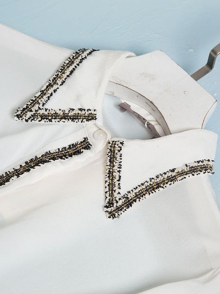 blouses 2021 fashion design retro lace decorated long sleeve white silk women's shirt
blouses 2021 fashion design retro lace decorated long sleeve white silk women's shirt
