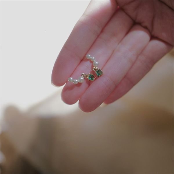 french pearl green zirconium earrings korea 925 sterling silver square women's style simple 9496, Golden
french pearl green zirconium earrings korea 925 sterling silver square women's style simple 9496, Golden