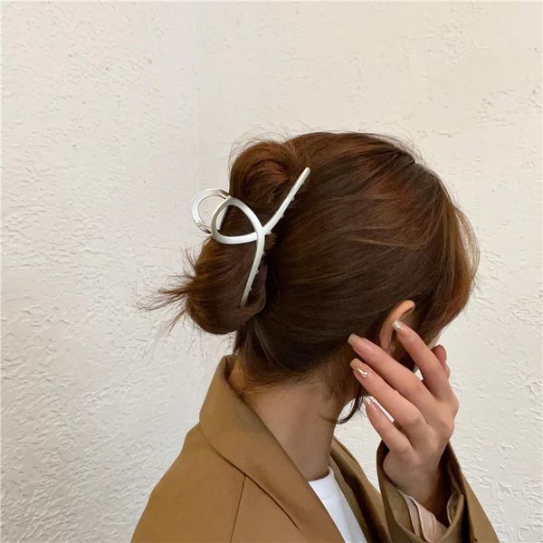 hair clips & barrettes traceless retro cross metal hairpin large elegant temperament rear head grip clip headdress, Golden;silver
hair clips & barrettes traceless retro cross metal hairpin large elegant temperament rear head grip clip headdress, Golden;silver