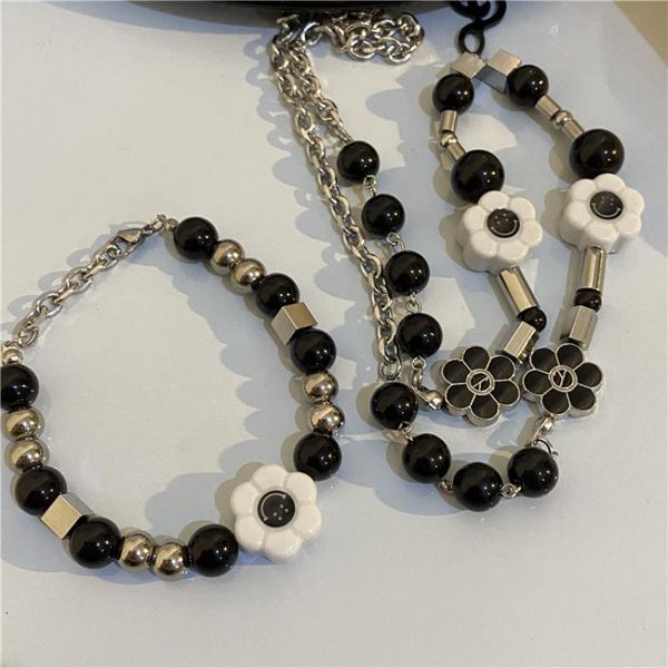 chains black note daisy necklace hip hop rap sunflower stitching long sweater chain fashion accessories neutral, Silver
chains black note daisy necklace hip hop rap sunflower stitching long sweater chain fashion accessories neutral, Silver