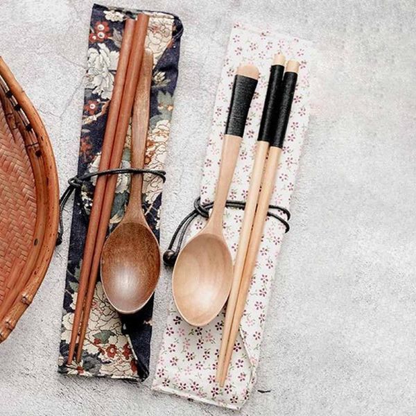 chopsticks wooden spoon simple set japanese combination convenient outdoor travel gift tableware with cloth bag 
chopsticks wooden spoon simple set japanese combination convenient outdoor travel gift tableware with cloth bag