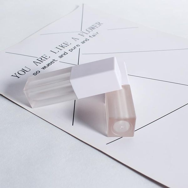 5ml white square lip gloss tube empty refillable plastic lipstick bottle mirror long eyeshadow cream container1
5ml white square lip gloss tube empty refillable plastic lipstick bottle mirror long eyeshadow cream container1