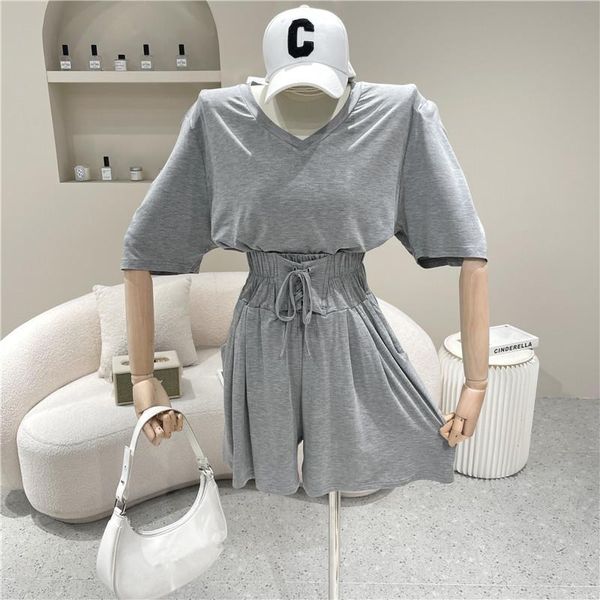 women's tracksuits niche design clothing summer 2021 loose medium sleeve sunscreen t-shirt + wide leg shorts pants two piece set, Gray
women's tracksuits niche design clothing summer 2021 loose medium sleeve sunscreen t-shirt + wide leg shorts pants two piece set, Gray