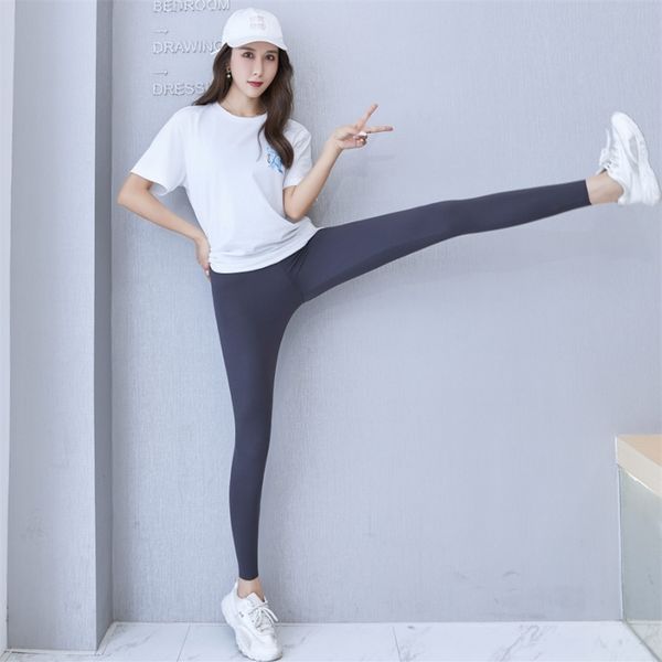 lulu nude yoga leggings 9-point sports tights fitness pants barbie shark skin, Black;white
lulu nude yoga leggings 9-point sports tights fitness pants barbie shark skin, Black;white