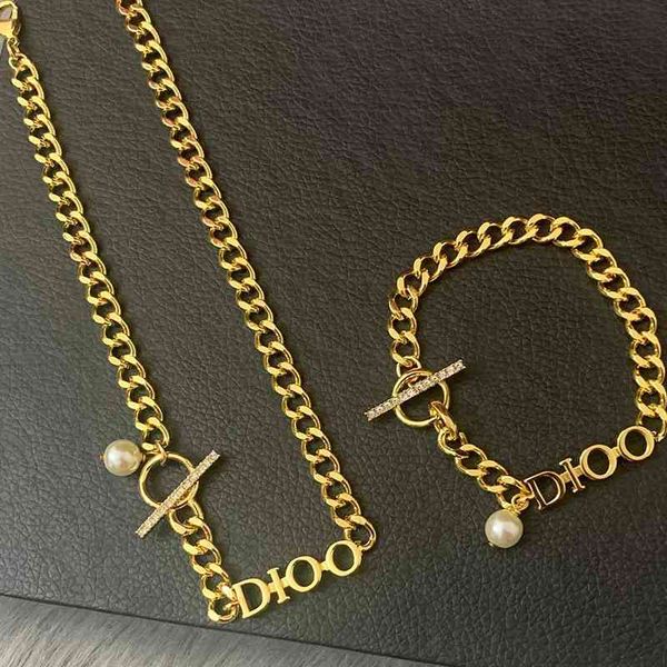 70% off outlet online family letter pearl horsewhip chain necklace exquisite women's jewelry geometric independent, Black
70% off outlet online family letter pearl horsewhip chain necklace exquisite women's jewelry geometric independent, Black