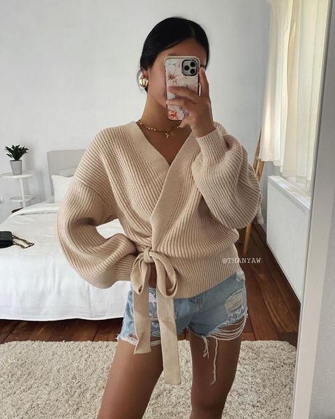 diau charn woman sweaters cardigan coat 2021 casual v-neck lace-up knitted autumn soild color elegant women's, White;black
diau charn woman sweaters cardigan coat 2021 casual v-neck lace-up knitted autumn soild color elegant women's, White;black