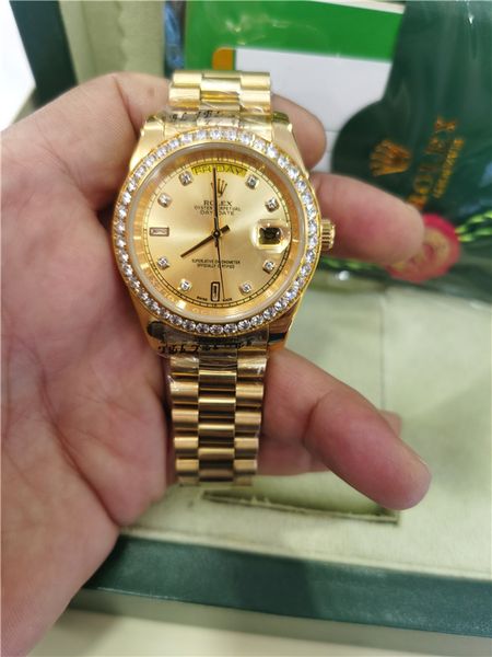 with original box luxury watches 41mm mens 18k yellow gold bigger diamond automatic fashion brand men's watch wristwatch 2021, Slivery;brown
with original box luxury watches 41mm mens 18k yellow gold bigger diamond automatic fashion brand men's watch wristwatch 2021, Slivery;brown