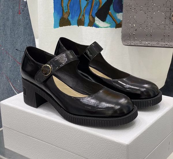 2021 retro women's shoes mary jane small leather shoes female belt buckle round toe high heel summer korean retro shallow mouth french, Black
2021 retro women's shoes mary jane small leather shoes female belt buckle round toe high heel summer korean retro shallow mouth french, Black