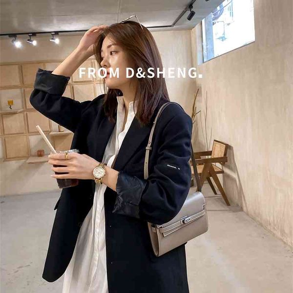handbag carry armpit new women's messenger bag single shoulder chest mobile phone bag
handbag carry armpit new women's messenger bag single shoulder chest mobile phone bag
