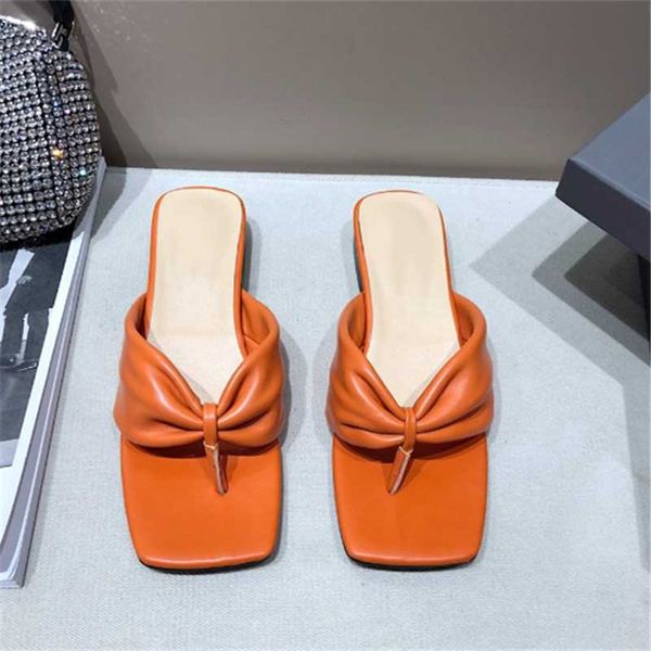 slippers versatile bow flat bottom woman wearing web celebrity fashion non-slip women flip-flop sandals with low heels, Black
slippers versatile bow flat bottom woman wearing web celebrity fashion non-slip women flip-flop sandals with low heels, Black