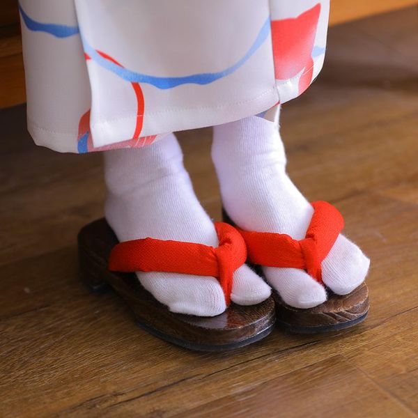 slipper japanese style children' clog shoes summer solid printed girls boys wooden slippers cosplay kimono flip flops flat zl746, Black;grey
slipper japanese style children' clog shoes summer solid printed girls boys wooden slippers cosplay kimono flip flops flat zl746, Black;grey