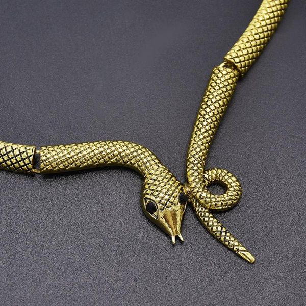 chokers personality snake shaped clavicle necklace for men jewelry exaggerated metal male choker women fashion jewellry gift, Golden;silver
chokers personality snake shaped clavicle necklace for men jewelry exaggerated metal male choker women fashion jewellry gift, Golden;silver