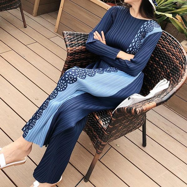 two piece dress lanmrem 2021 spring round collar print colorblock pleated t-shirt and wide leg pants women streetwear loose causal set pd606, White
two piece dress lanmrem 2021 spring round collar print colorblock pleated t-shirt and wide leg pants women streetwear loose causal set pd606, White