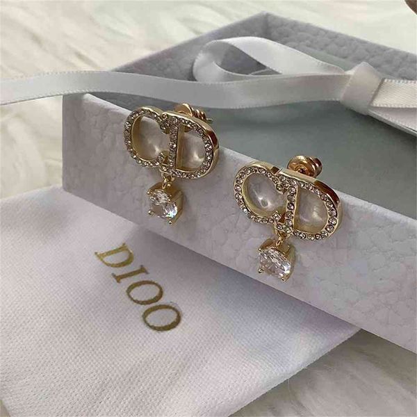 2021 luxury designer jewelry earrings letter stud, ins ins, tiktok, live broadcast bloggers, grass new ear, Silver
2021 luxury designer jewelry earrings letter stud, ins ins, tiktok, live broadcast bloggers, grass new ear, Silver