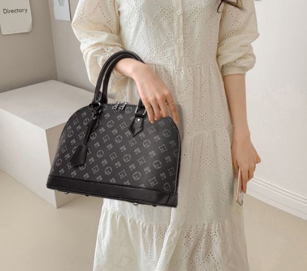 designers handbags purses shoulder bag women tote letter flower printing embossing leather crossbody backpacks for men wallets 
designers handbags purses shoulder bag women tote letter flower printing embossing leather crossbody backpacks for men wallets