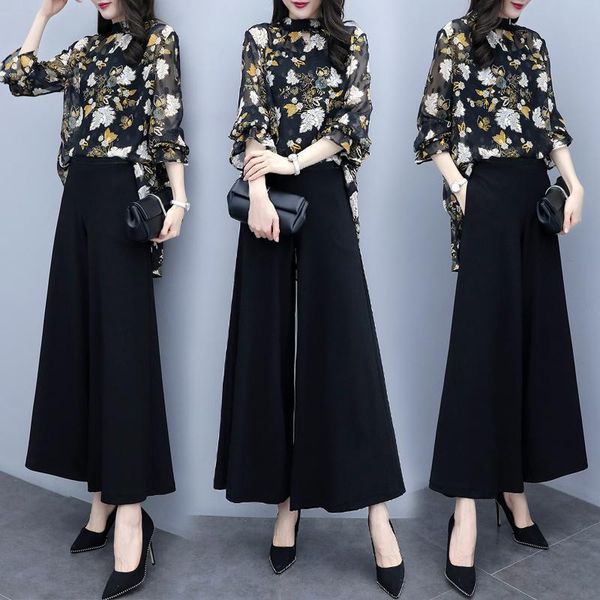 women's tracksuits in the summer of 2021, two-piece set, floral print, three quarter sleeves, high waist pants and high-quality loose, Gray
women's tracksuits in the summer of 2021, two-piece set, floral print, three quarter sleeves, high waist pants and high-quality loose, Gray