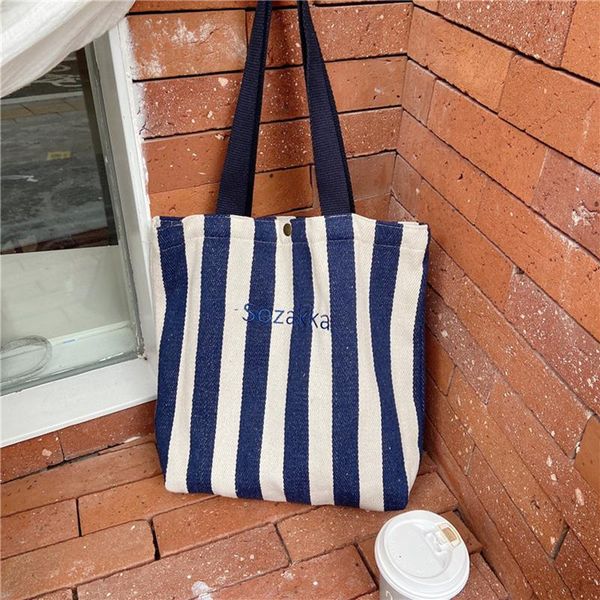 evening bags vintage striped large-capacity simple handbag for ladies tote female portable ol business briefcase korean style bolsos mujer
evening bags vintage striped large-capacity simple handbag for ladies tote female portable ol business briefcase korean style bolsos mujer
