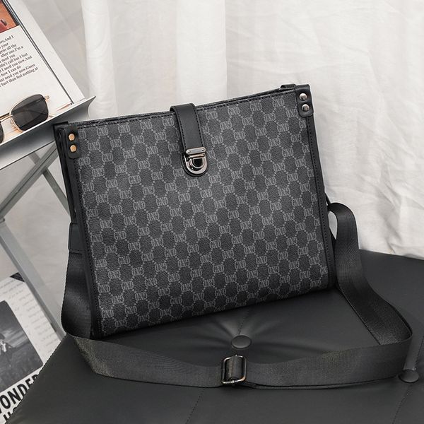 bag handbag 2021 one shoulder slanting korean fashion trend men's business leisure envelope briefcase, Black;red
bag handbag 2021 one shoulder slanting korean fashion trend men's business leisure envelope briefcase, Black;red