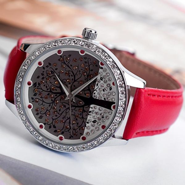 luxury full crystals women dress watches novel london hope tree quartz timepiece fashion grils leather clock reloj nw245 wristwatches, Slivery;brown
luxury full crystals women dress watches novel london hope tree quartz timepiece fashion grils leather clock reloj nw245 wristwatches, Slivery;brown