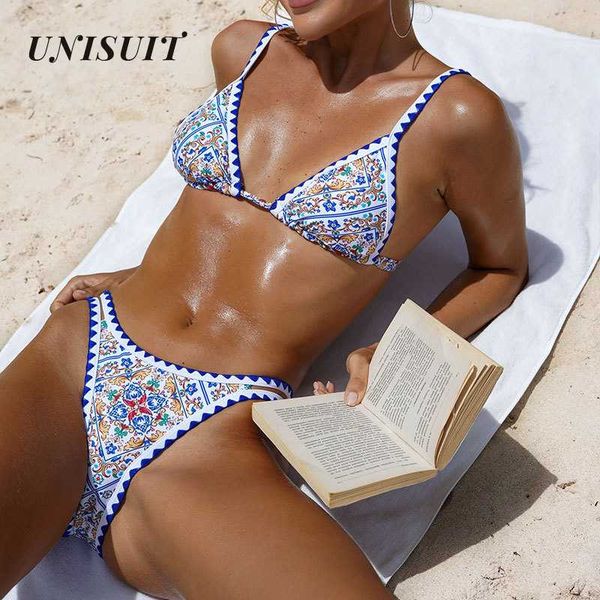 women's swimwear women floral totem split bikini 2-piece skirt swimsuit 2021 high waist printed beachwear, White;black
women's swimwear women floral totem split bikini 2-piece skirt swimsuit 2021 high waist printed beachwear, White;black
