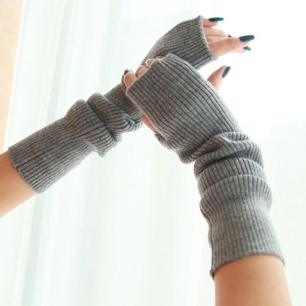 2020 winter thickened lengthened arm cover women' knitted gloves warm sleeve half finger wool gloves, Blue;gray
2020 winter thickened lengthened arm cover women' knitted gloves warm sleeve half finger wool gloves, Blue;gray