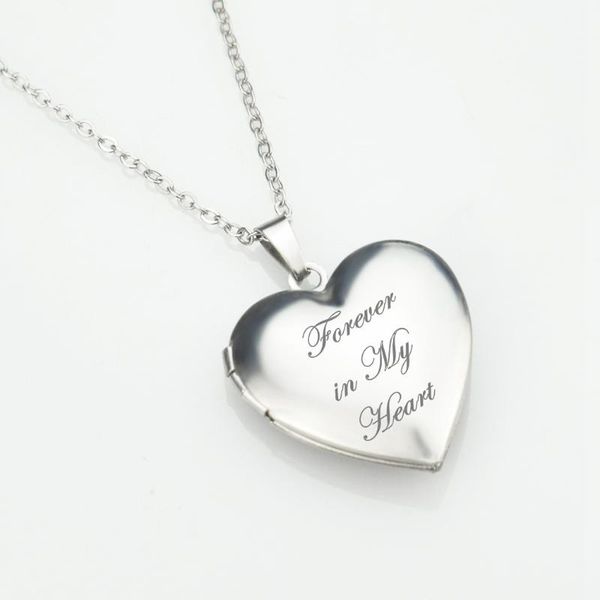 custom "forever in my heart" locket necklace that holds pictures metal heart - 0.9 inch x includes 22 chain party favor
custom "forever in my heart" locket necklace that holds pictures metal heart - 0.9 inch x includes 22 chain party favor