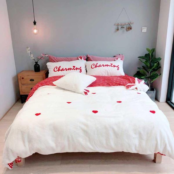 bedding sets fashion cashmere flannel velvet bed sheet wedding size duvet cover 4pcs king flat white love twin
bedding sets fashion cashmere flannel velvet bed sheet wedding size duvet cover 4pcs king flat white love twin