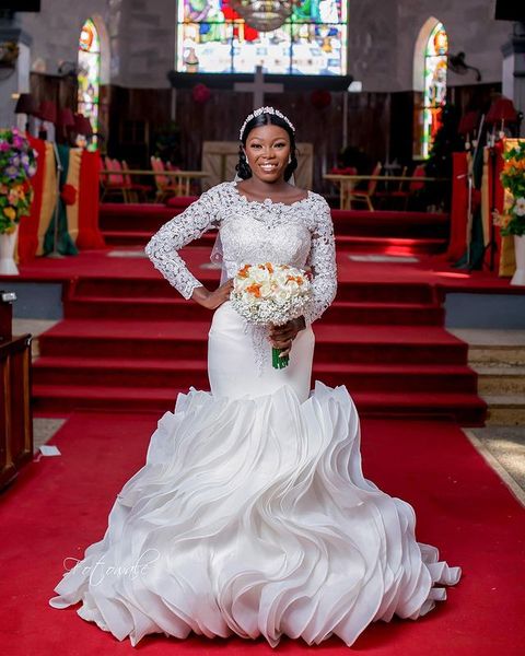 2021 plus size arabic aso ebi vintag lace mermaid dresses long sleeves tiers satin bridal gowns zj204, White
2021 plus size arabic aso ebi vintag lace mermaid dresses long sleeves tiers satin bridal gowns zj204, White
